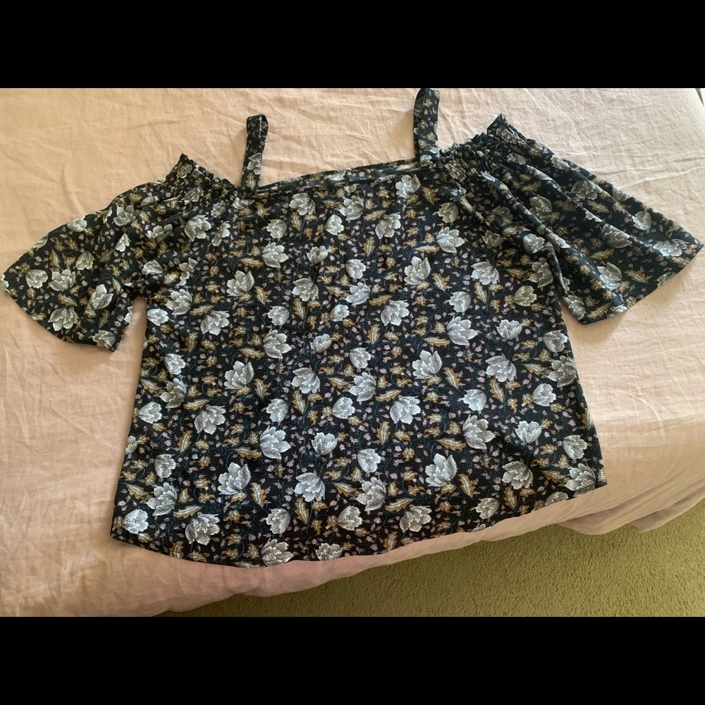 Cold shoulder blouse with flounce sleeves